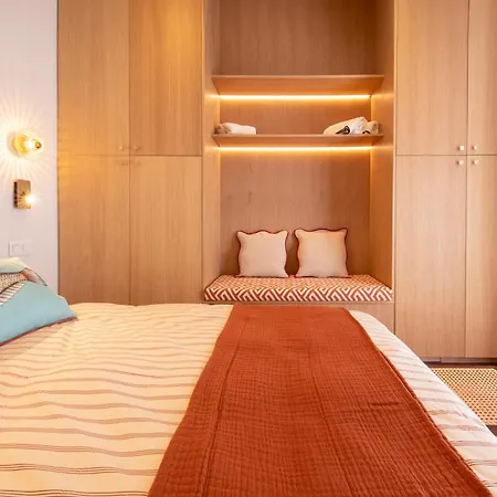 La Pampelonne Place Des Lices Apartment *