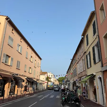 Appartement La Pampelonne Place Des Lices