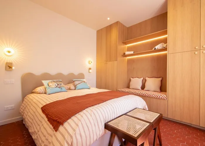 La Pampelonne Place Des Lices Apartment Saint-Tropez