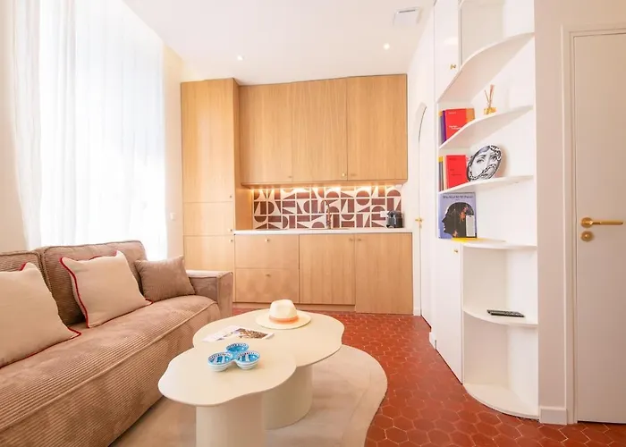 Apartment La Pampelonne Place Des Lices *