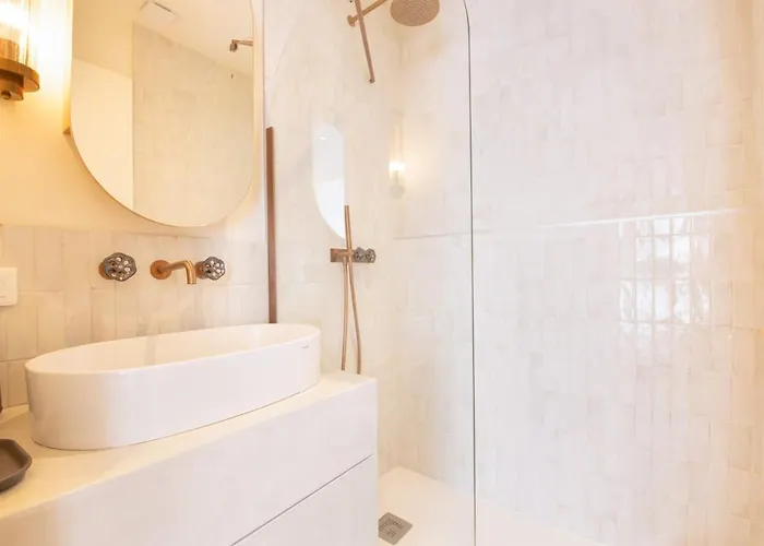 La Pampelonne Place Des Lices Apartment