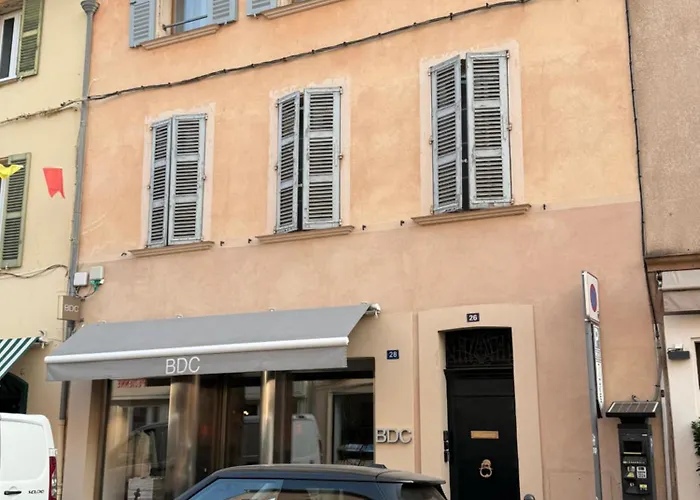 La Pampelonne Place Des Lices Apartment Saint-Tropez